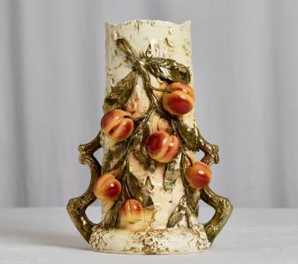 peachesvase