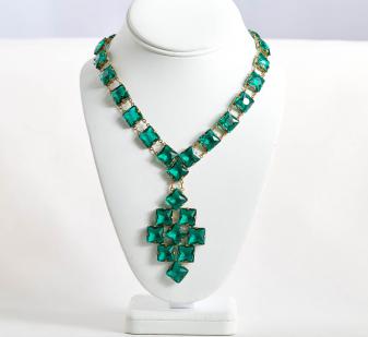 greennecklace