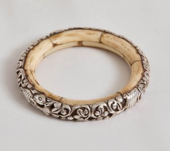 repoussebangle