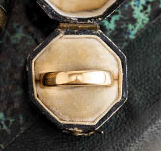 goldweddingband