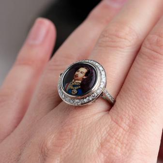 portraitring