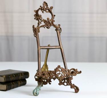easel