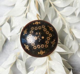 piquebrooch